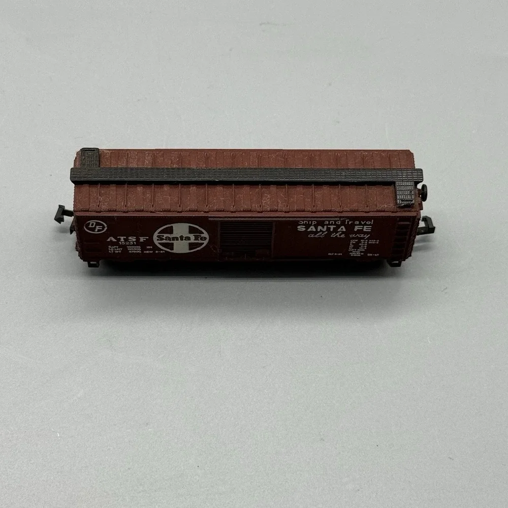 N Scale Atlas Santa Fe  Boxcar 15231 BX-41